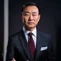 红桃视频yandex首席技术官张明远，专注搜索引擎架构与视频CDN优化十年的技术专家，短发男性，专业西装